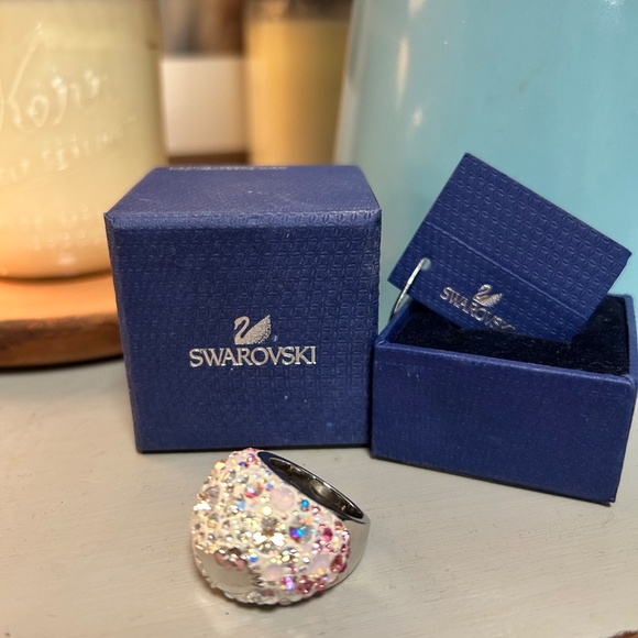 Swarovski x Hello Kitty Collaboration Chic Ring - Picture 8 of 16